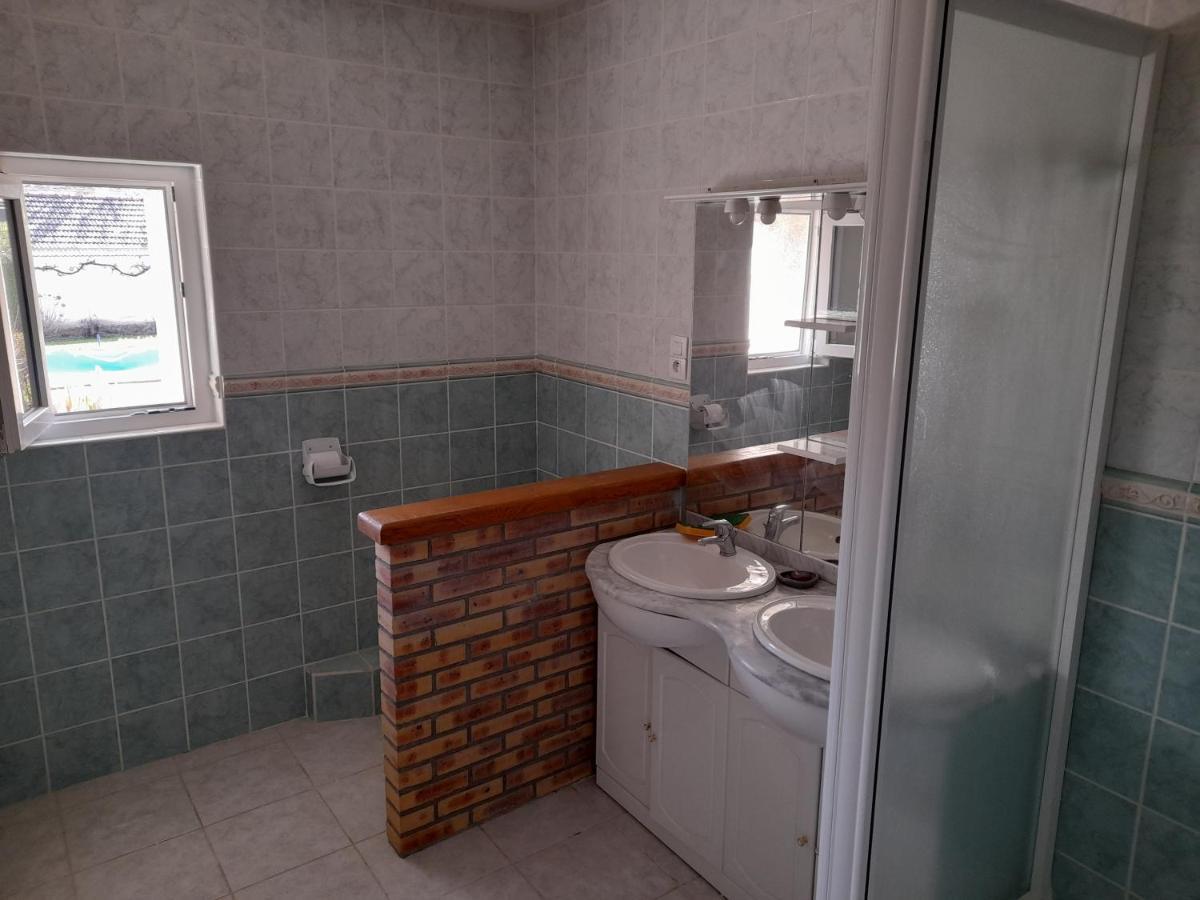 Avol D'Oiseau Bed & Breakfast Villers-Farlay Bagian luar foto