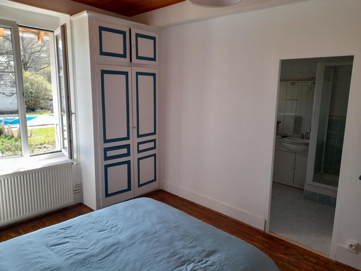 Avol D'Oiseau Bed & Breakfast Villers-Farlay Bagian luar foto